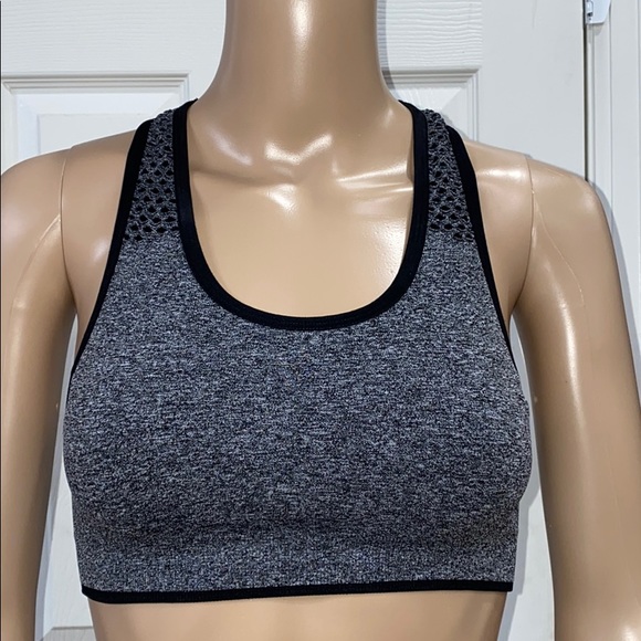 ❤️Cute Gray Sports Bra With Detail Racerback - Picture 1 of 5